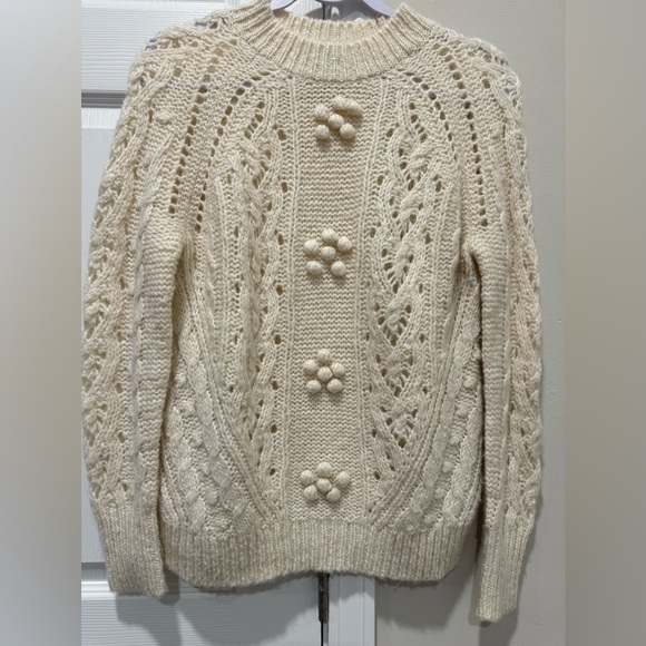 J Crew Cable Knit Pointelle
Sweater in cream Alpaca wool blend Sz : XXS - Picture 1 of 7